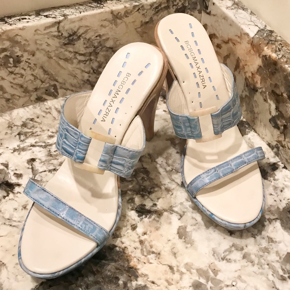 Vintage BCBG MAX AZRIA Baby Blue Sandals - Picture 1 of 15